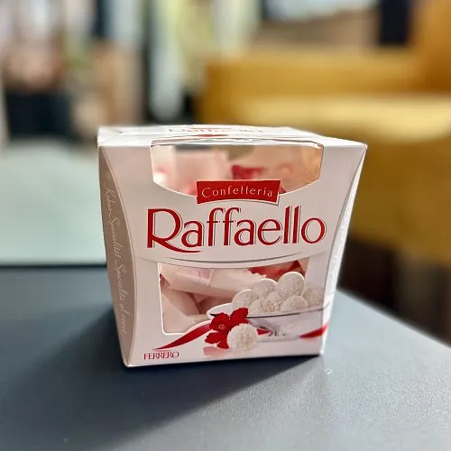 Фото Конфеты "Raffaello" миндаль и кокос, 150г