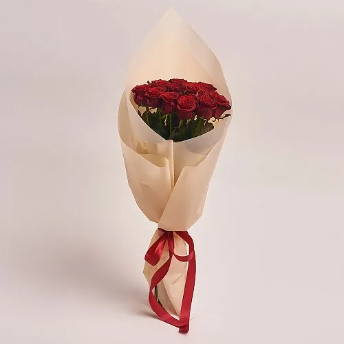 Фото Букет из 11 темно-красных роз