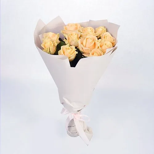 Фото 11 кремовых роз (60 см)