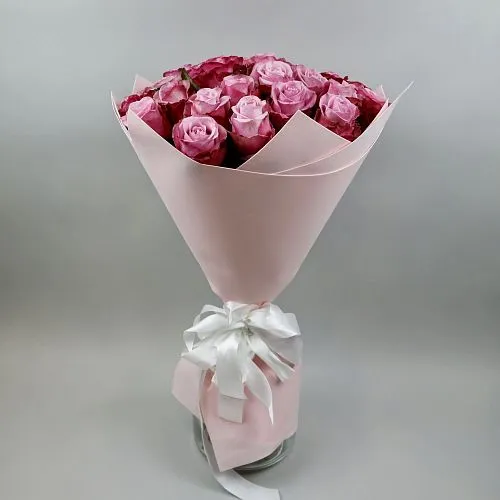 Букет из роз «Лепестки любви» фото №1 Фото Букет из роз «Лепестки любви»