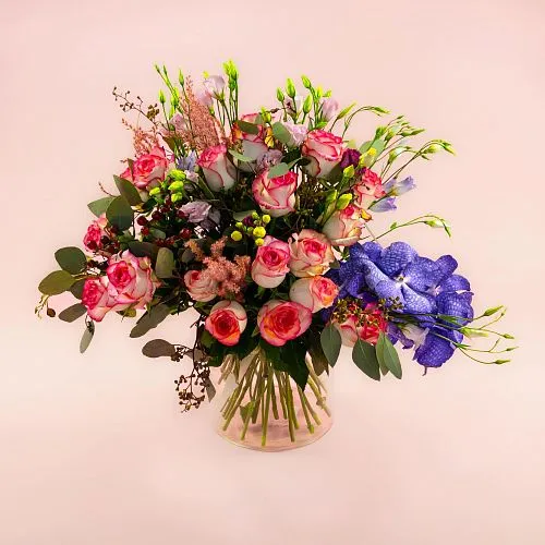 Букет в вазе «Архитектура красоты» фото №1 Фото Букет в вазе «Архитектура красоты»